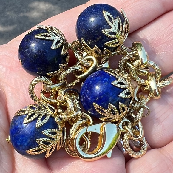 VINTAGE LAPIS LAZULI ORNATE CHARM GOLD TONE TEXTURED ROLO CHUNKY LARGE BRACELET